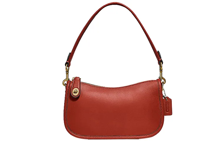COACH Swinger Leather Shoulder Bag, Pochette, Portable Crossbody Bag, Shoulder Bag Small Women's Sand Red