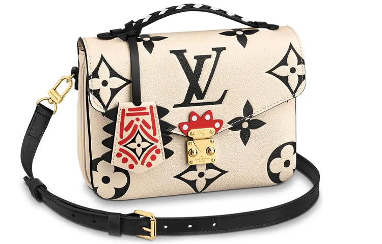 LOUIS VUITTON Crafty Pochette Metis Cream