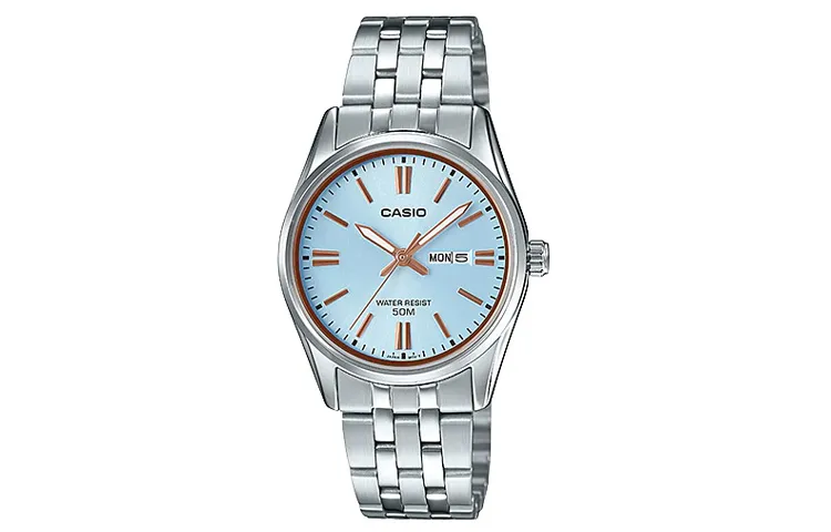 CASIO Women's Standard Series Blue Watch LTP-1335D-2AV