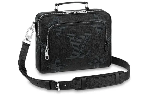 LOUIS VUITTON Taurillon Shadow Flight Case Messenger Bag