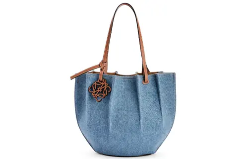 LOEWE Shoulder Bags