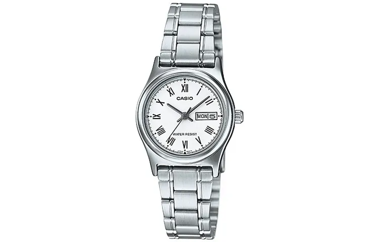 CASIO Women's Standard Series 25mm Silver Watch LTP-V006D-7B