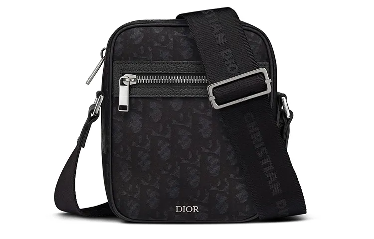 DIOR Shoulder Bags