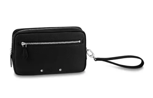 LOUIS VUITTON Clutches