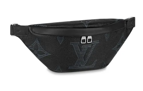 LOUIS VUITTON Taurillon Shadow Discovery Bumbag