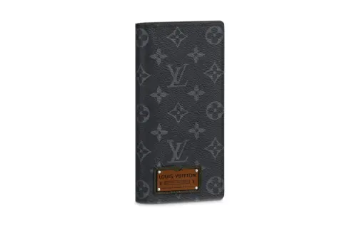 LOUIS VUITTON Wallets