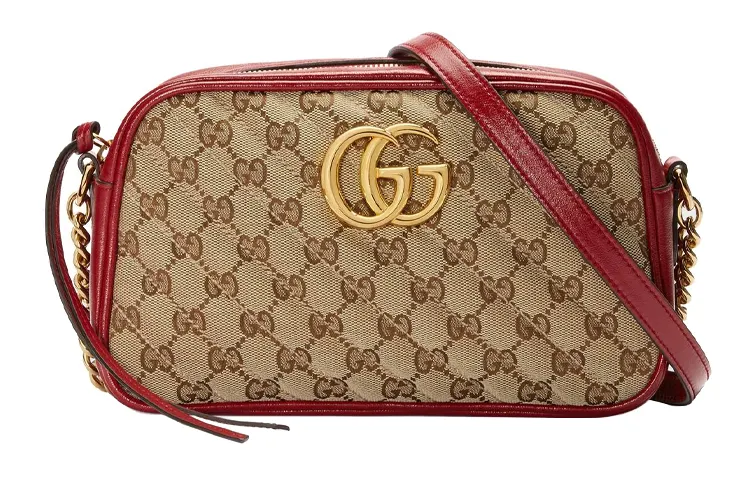 GUCCI Marmont Shoulder Bags