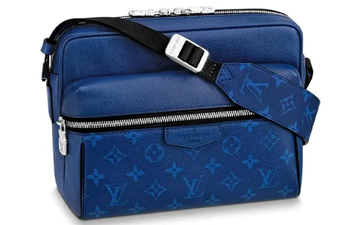 LOUIS VUITTON Outdoor Messenger Navy Blue