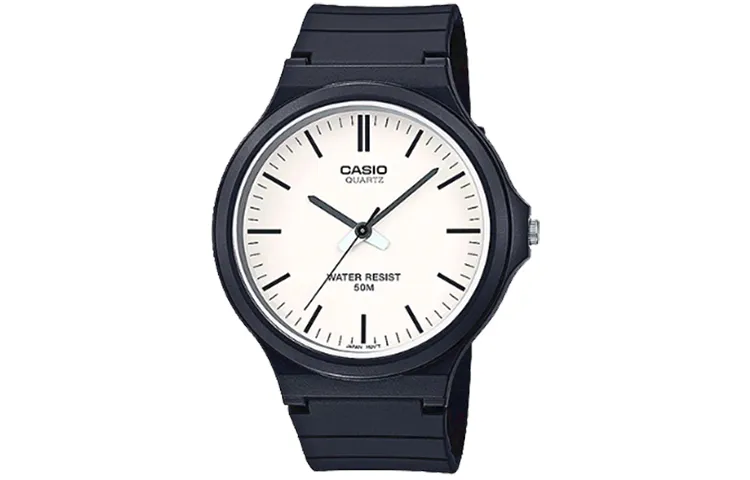 CASIO G Shock MW 240 7E