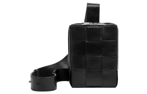 Bottega Veneta Cow Leather Shoulder Bag, Crossbody Bag, Sling Bag Medium Men's Black
