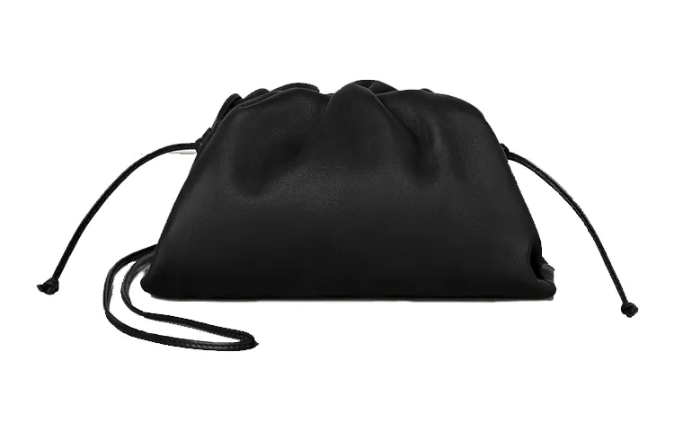 Bottega Veneta The Pouch 20 Butter Calf Nero