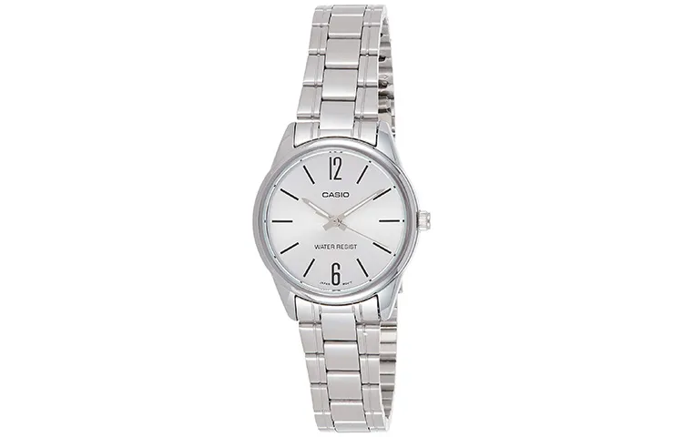 CASIO Women's Standard Series White Watch LTP-V005D-7B