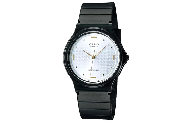 CASIO Women's YOUTH Silver Watch MQ-76-7A1LDF