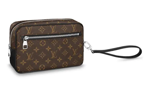 LOUIS VUITTON Clutches