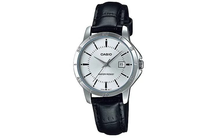 CASIO Women's Standard Series Silver Watch LTP-V004L-7A