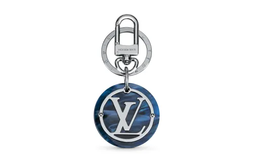 LOUIS VUITTON Metal Keychains Unisex