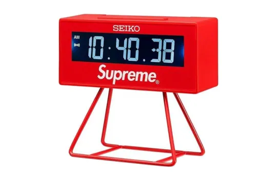 SEIKO Electronic Movement Plastic Alarm Clock Unisex Red