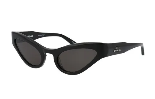 cat-eye frame sunglasses
