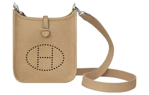 HERMES Evelyne Clemence Bullock Leather Crossbody Bag, Shoulder Bag 16 Women's S2 Trench Coat Beige