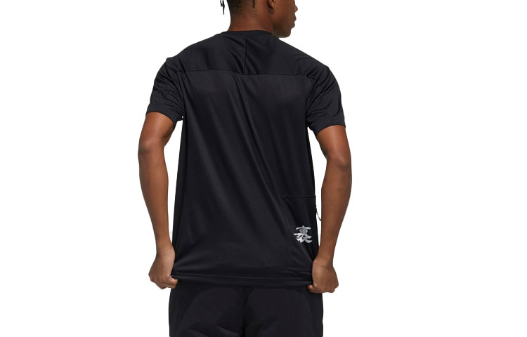 Мужская футболка adidas Bao Pack Tee (черная) — фото 2