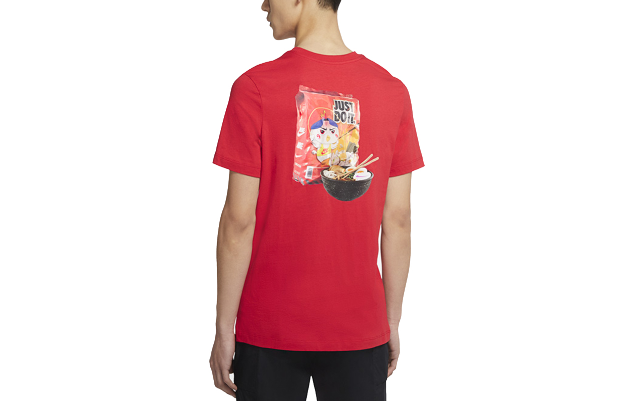 Мужская футболка Nike Sportswear T-Shirt (красная) — фото 2