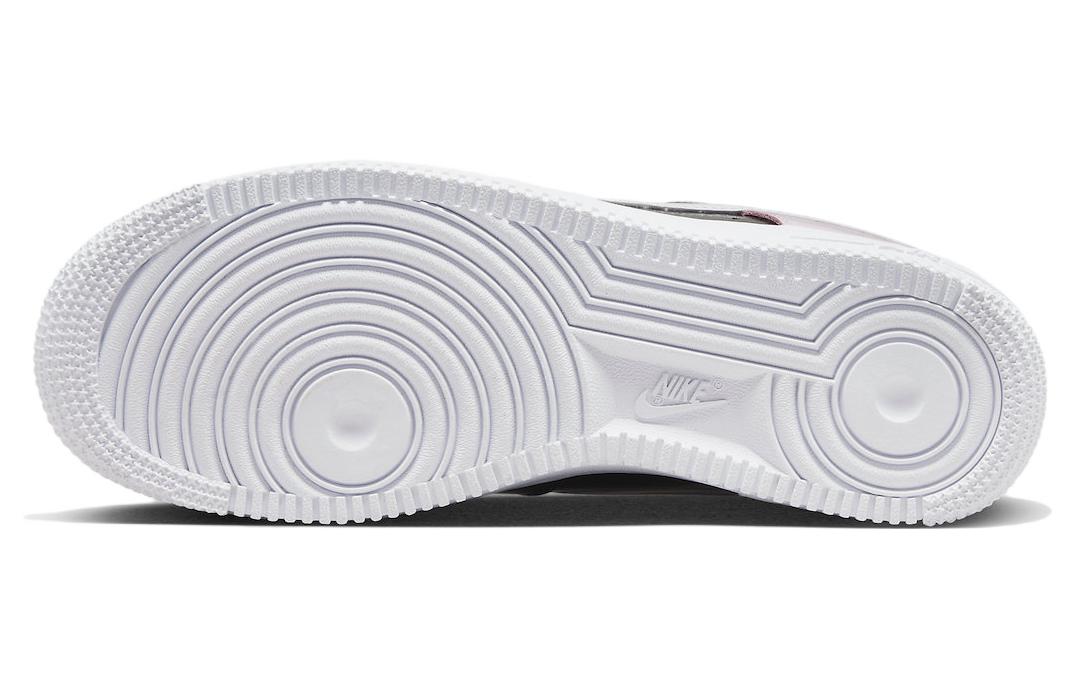 Nike Air Force 1 07 ESS