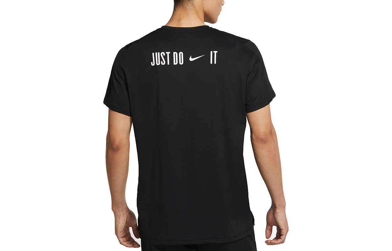 Мужская футболка Nike (черная) — фото 2