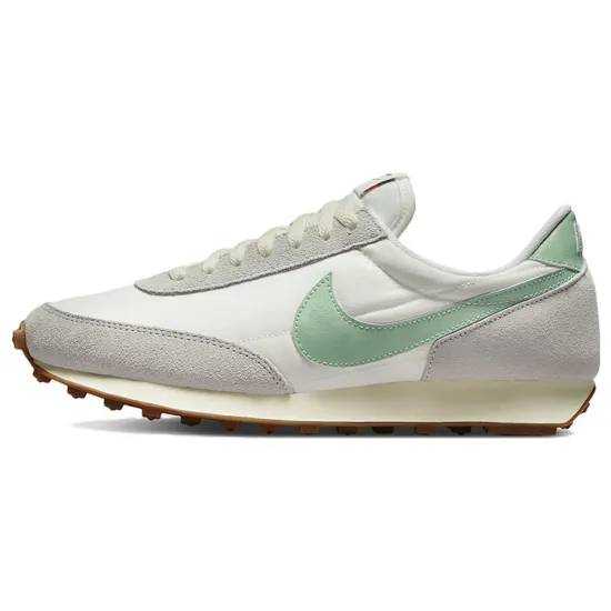 Nike Daybreak Se Enamel Green Women's