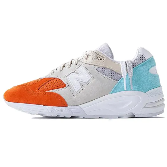New Balance 990v2 Kith Cyclades With Socks