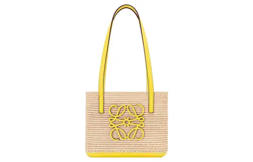 LOEWE Basket Shoulder Bags