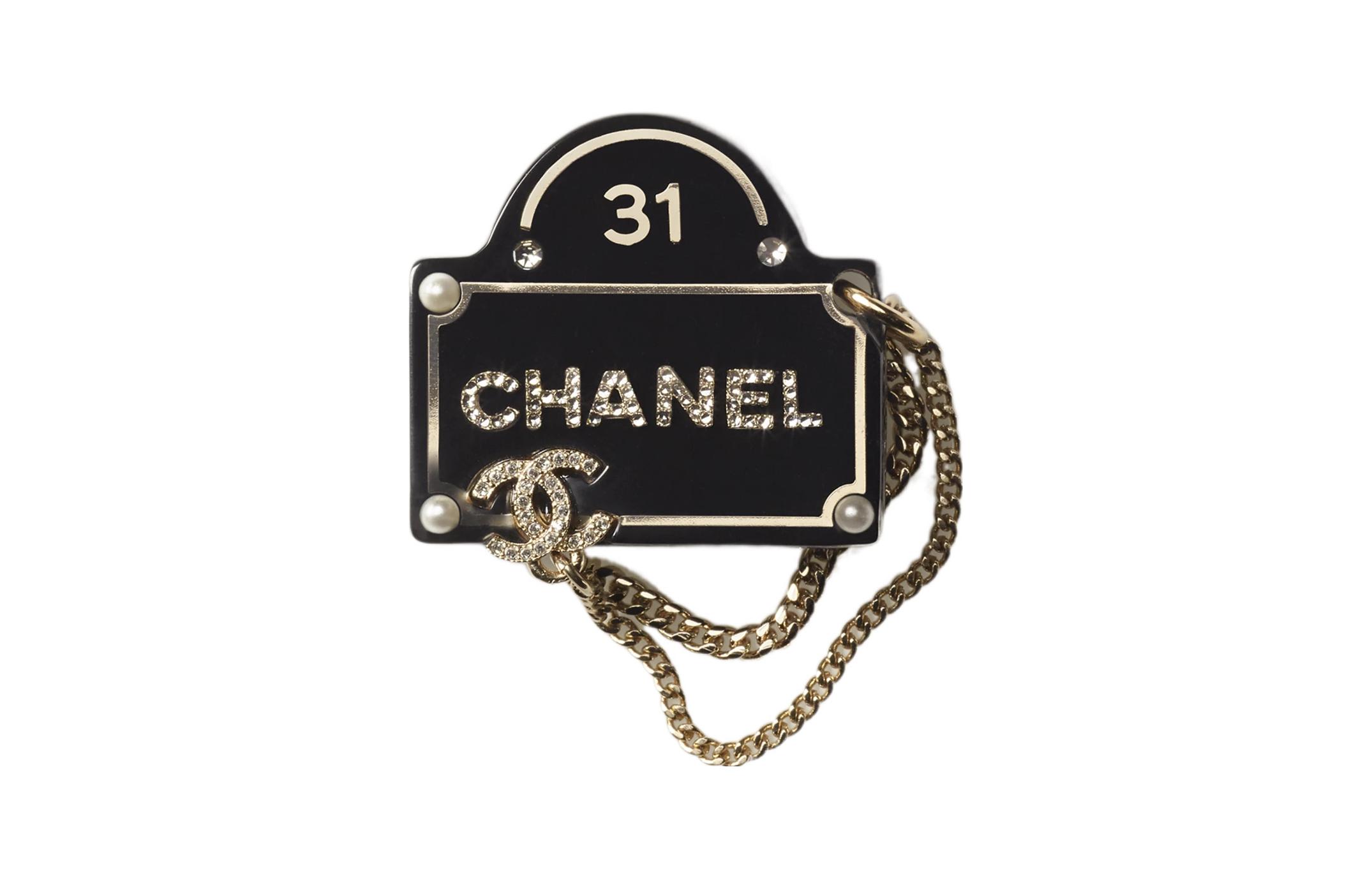 Женская брошь Chanel CHANEL (черная)