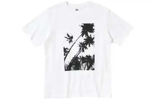 UNIQLO T Shirts Men's White Crew Neck Moderate Straight Fit