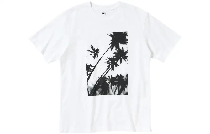 UNIQLO T Shirts Men's White Crew Neck Moderate Straight Fit