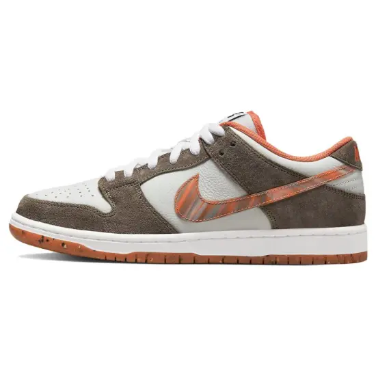 Nike SB Dunk Low Crushed D.C.