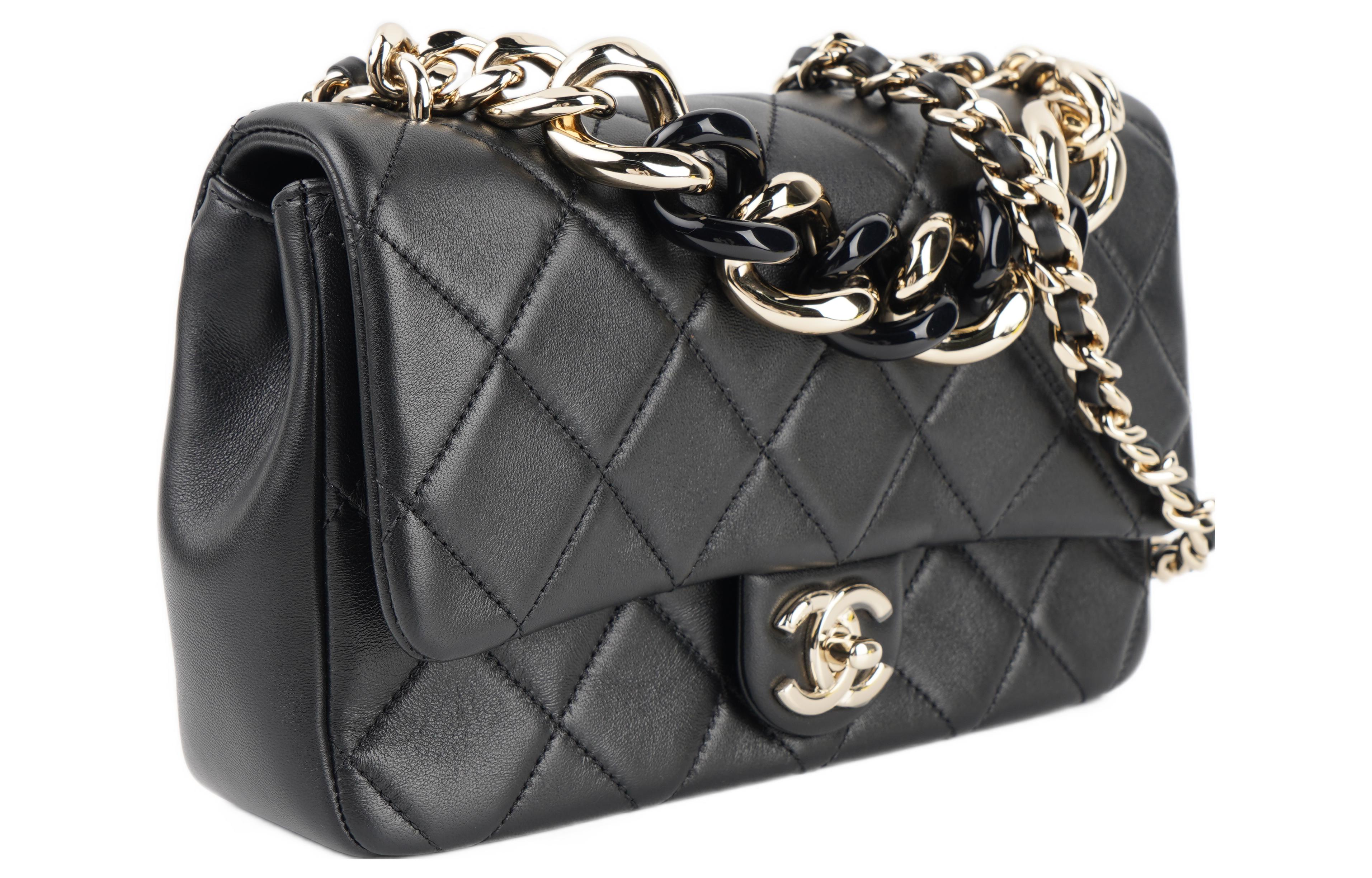 Женская сумка Chanel Classic Flap CF (черная) — фото 2