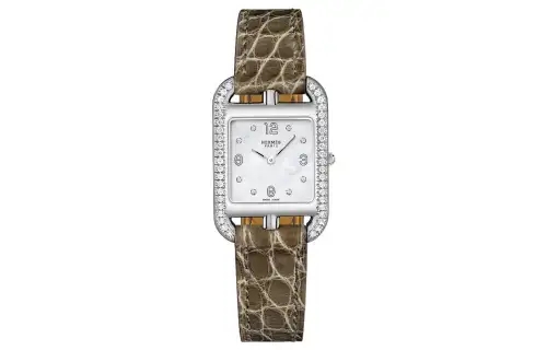 HERMES Cape Cod Collection Wrist Watch Quartz Movement Crocodile Leather Strap Silver Dial Women's 30m Water Resistant