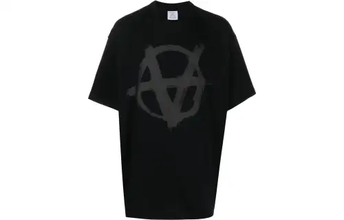 Vetements T Shirts Unisex Black Crew Neck Moderate Straight Fit