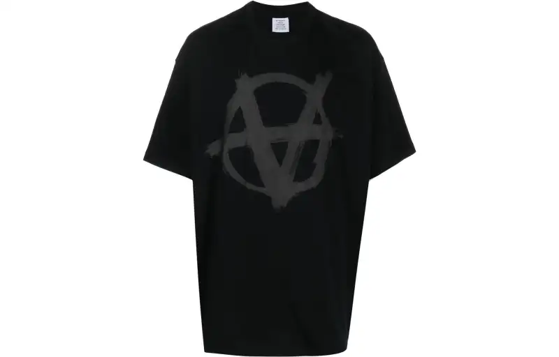 Vetements T Shirts Unisex Black Crew Neck Moderate Straight Fit