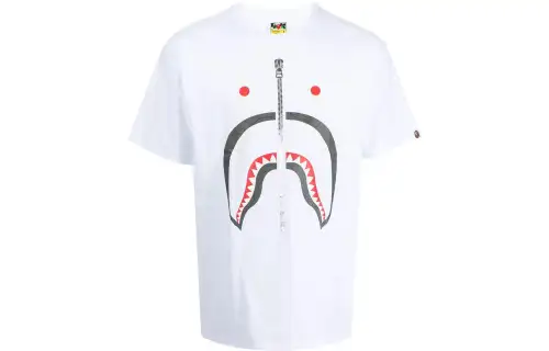 A BATHING APE Shark T-shirt