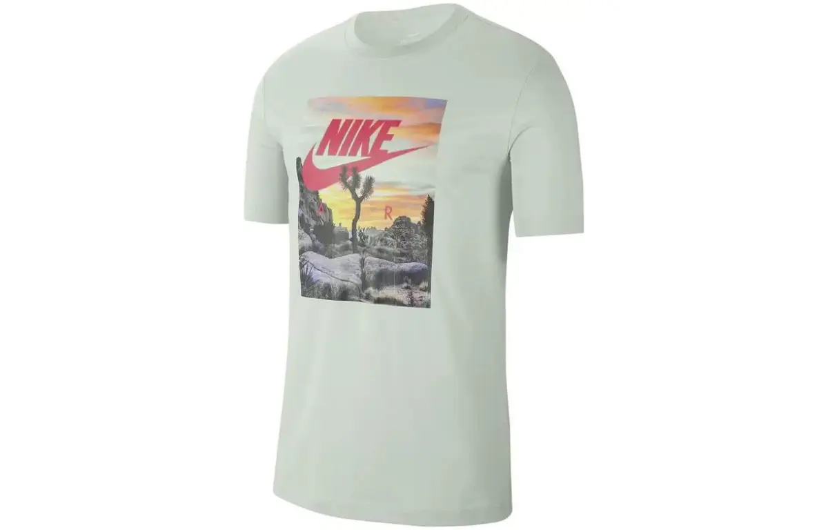 Nike T-Shirts Men's Green Crew Neck Moderate Straight Fit