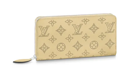LOUIS VUITTON Zippy Mahina Calfskin Wallet Women's Yellow