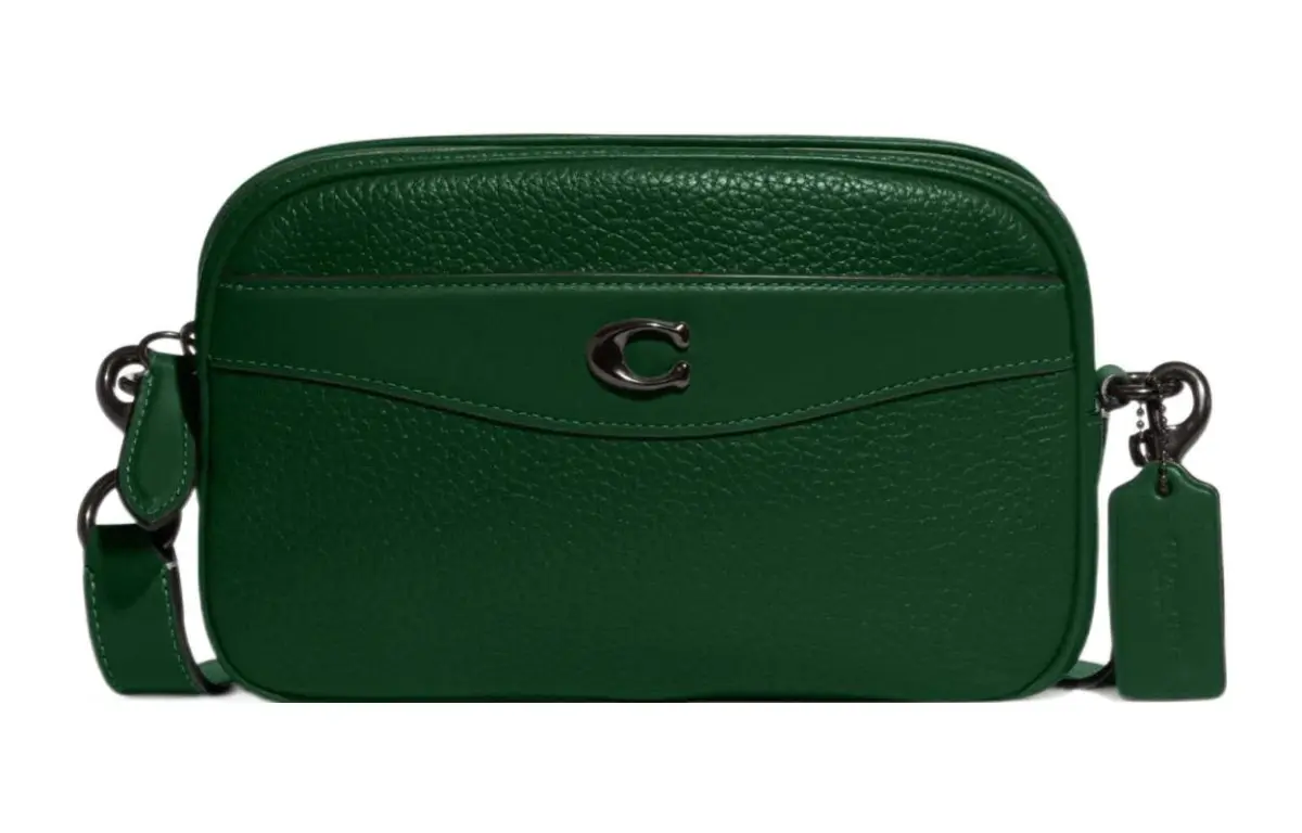 COACH Camera Soft Pebbled Leather With Glove Tanned Leather Camera Bag, Shoulder Bag, Crossbody Bag Medium Women's