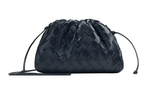 Bottega Veneta POUCH Cloud Bag Clutches