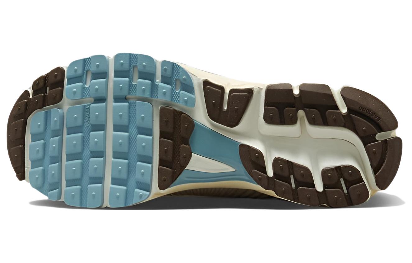 Nike Air Zoom Vomero 5