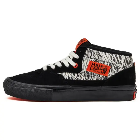 Victoria X Vans Half Cab Black White