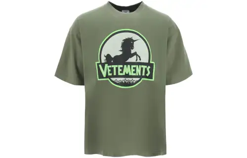 Vetements T Shirts Men's Green Crew Neck