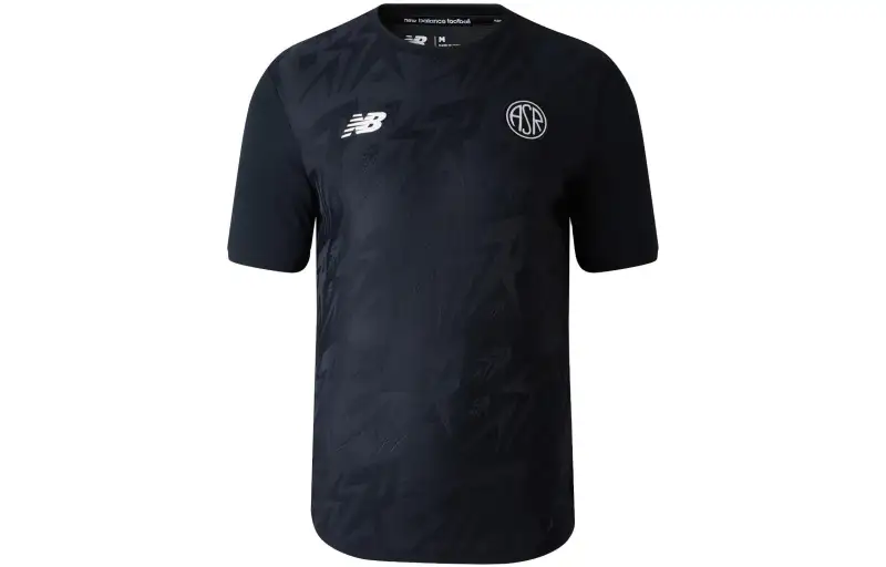 New Balance T Shirts Unisex Black Crew Neck Moderate Straight Fit