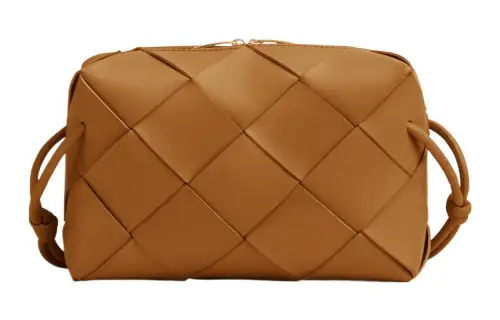 Bottega Veneta CASSETTE Solid Color Sheepskin Camera Bag, Shoulder Bag, Crossbody Bag Small Women's Camel
