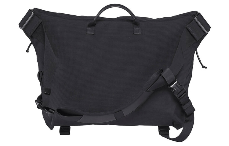 Arcteryx ARCTERYX LEAF COURIER BAG15