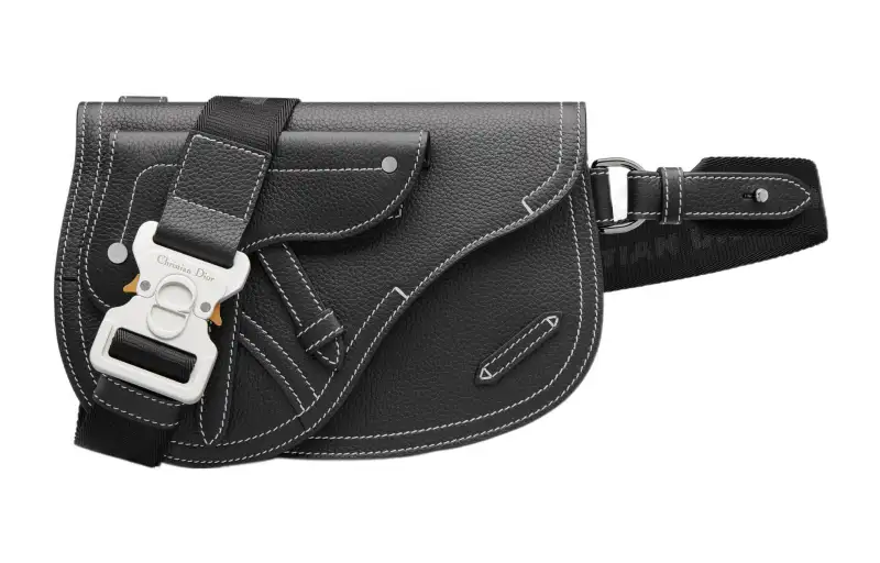 DIOR Grained Calfskin Saddle Bag, One Shoulder, Crossbody Sling Bag, Fanny Pack Men's Black